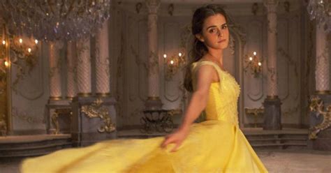 does emma watson sing in beauty and the beast